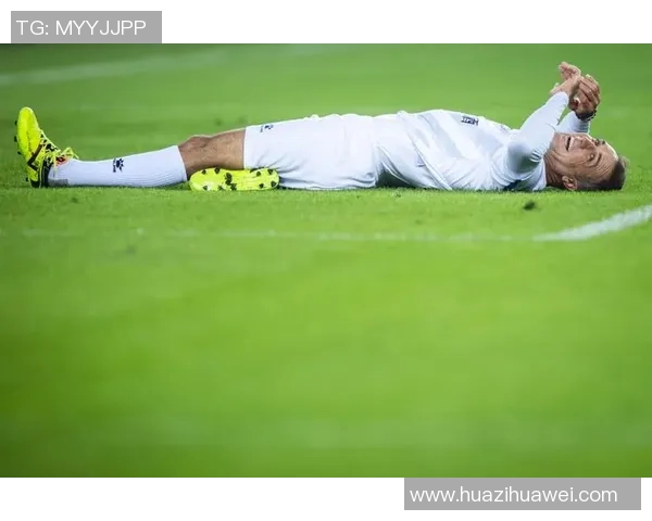 当足球球星深情拥抱定格瞬间热血与感动交织成永恒画面 当足球球星深情拥抱定格瞬间热血与感动交织成永恒画面