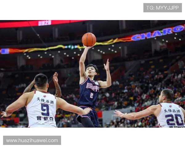 深圳篮球队在邀请赛中以62分稳居积分榜首位展现强劲实力